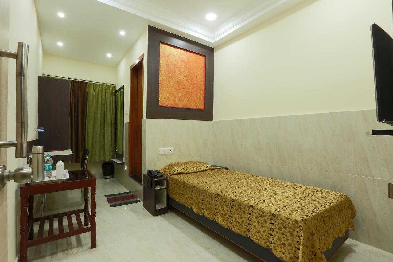 Hotel Sunview International 구와하티 외부 사진