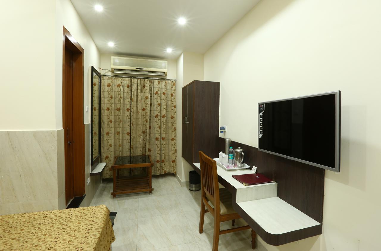 Hotel Sunview International 구와하티 외부 사진